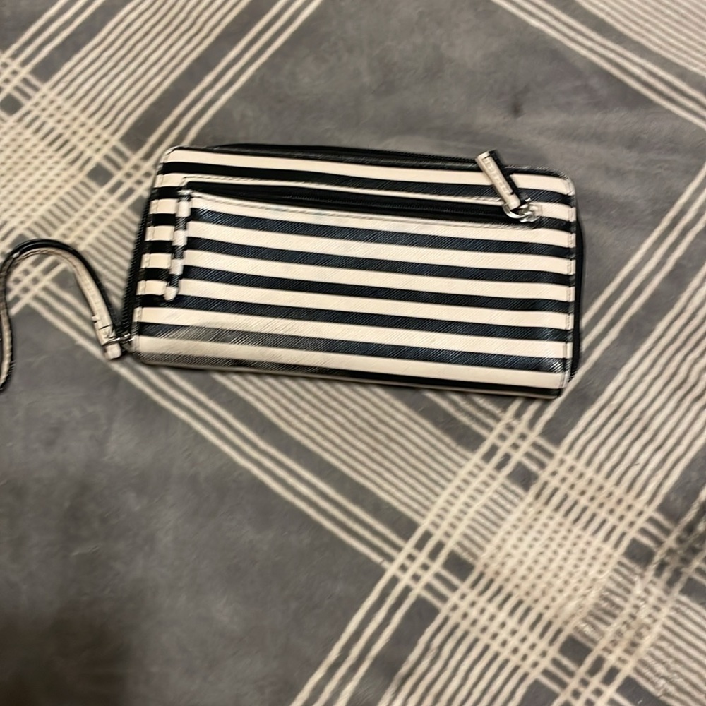 Wristlet - Picture 3 of 3